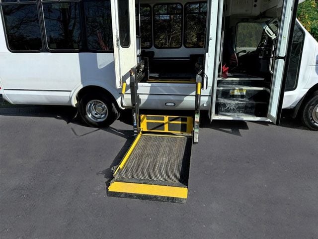 2016 Ford E-450 Eldorado Non-CDL Shuttle Bus w/Lift For Adults Seniors Church & Handicapped Transportation - 22618839 - 4
