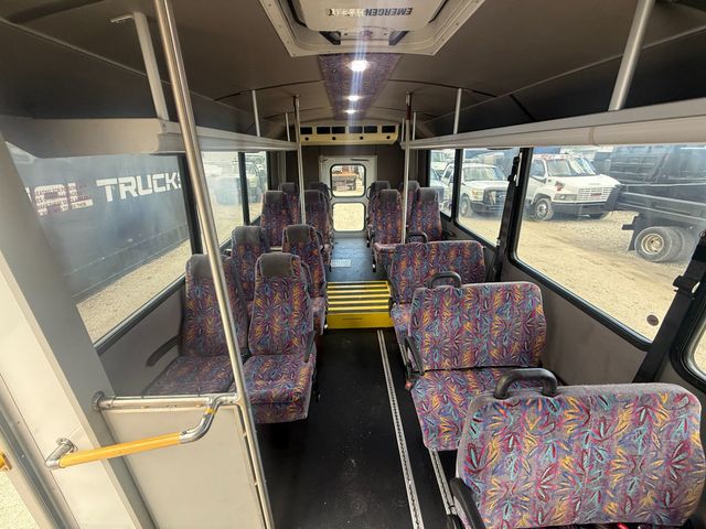 2016 Ford E-450 Shuttle Bus  - 23087229 - 13