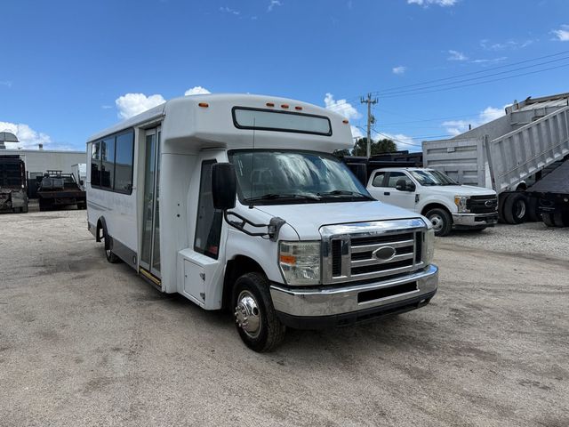 2016 Ford E-450 Shuttle Bus  - 23087229 - 8