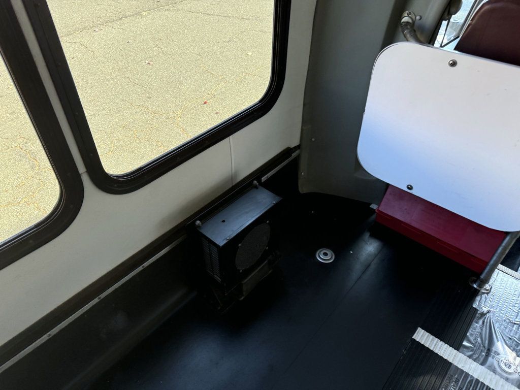 2016 Ford E-450 Wheelchair Eldorado Non-CDL Shuttle Bus For Adults Seniors Church & Handicapped Transport - 22618839 - 43