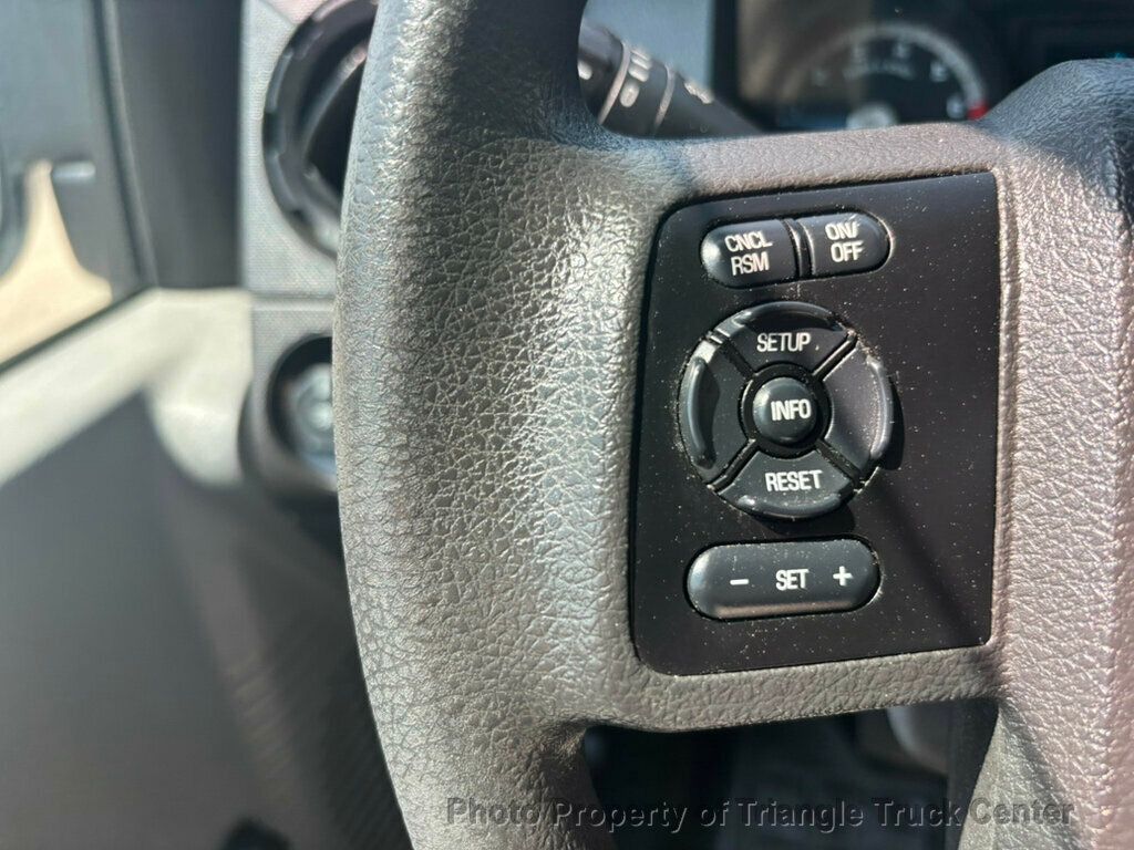 2016 Ford F250HD CREW UTILITY JUST 14k MILES! + - 22994073 - 37