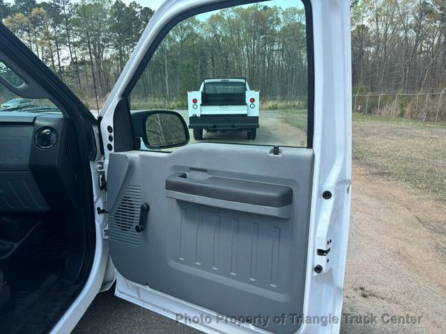 2016 Ford F250HD CREW UTILITY JUST 14k MILES! + - 22994073 - 47