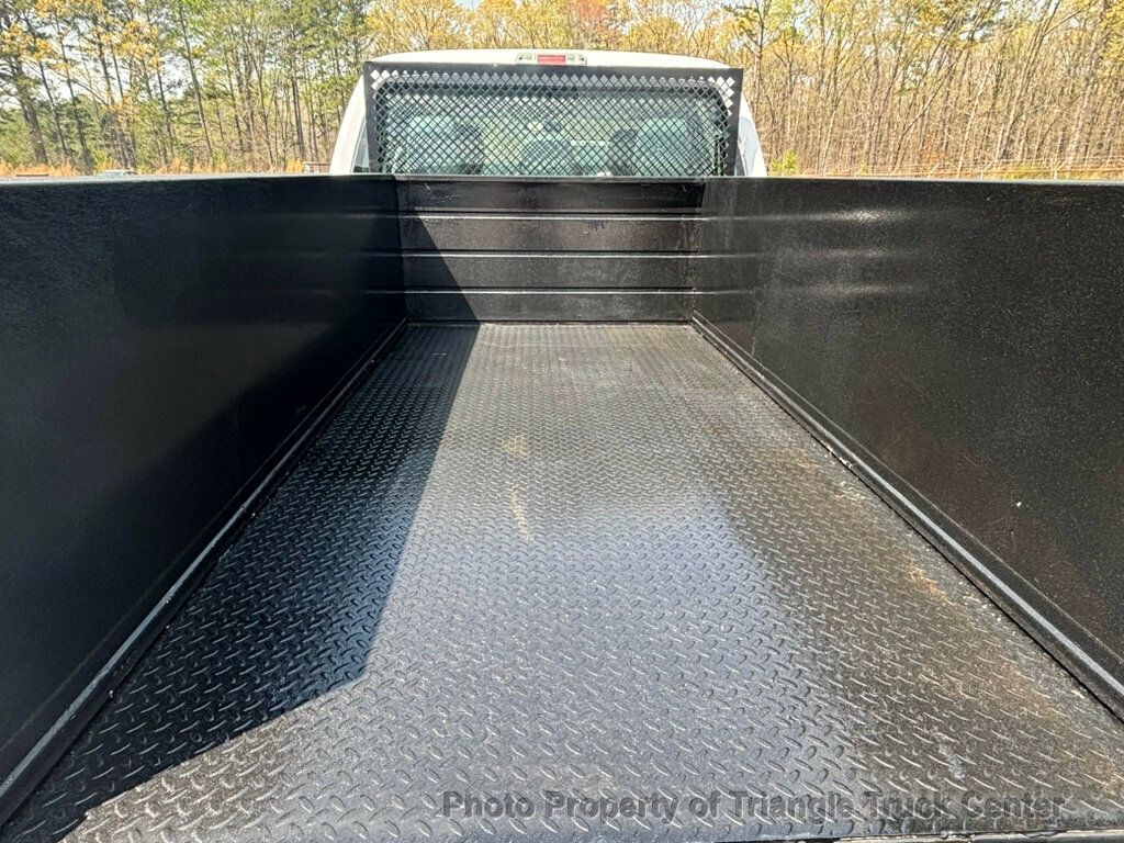 2016 Ford F250HD CREW UTILITY JUST 14k MILES! + - 22994073 - 6