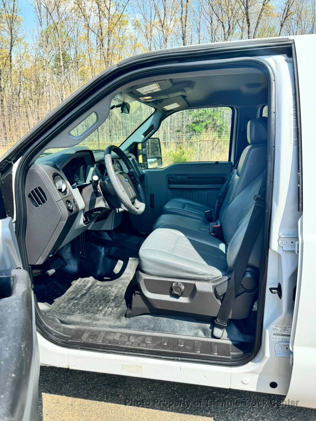 2016 Ford F250HD CREW UTILITY JUST 17k MILES + - 22994072 - 17