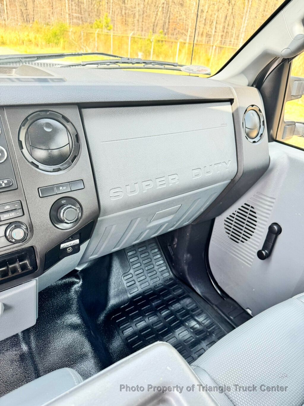 2016 Ford F250HD CREW UTILITY JUST 17k MILES + - 22994072 - 23