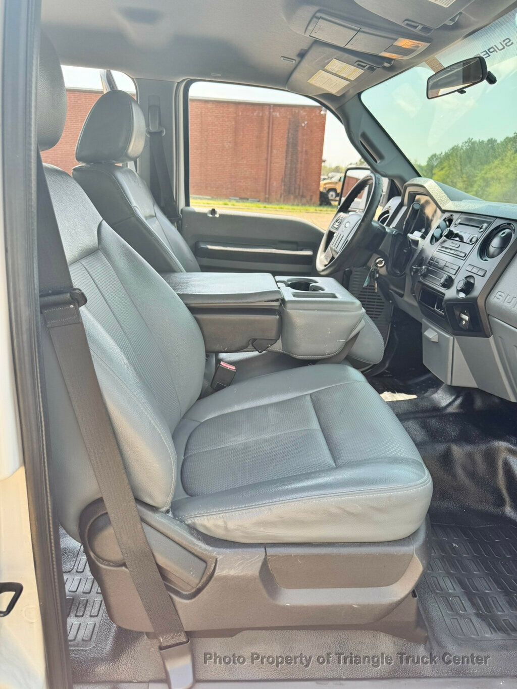 2016 Ford F250HD CREW UTILITY JUST 17k MILES + - 22994072 - 46