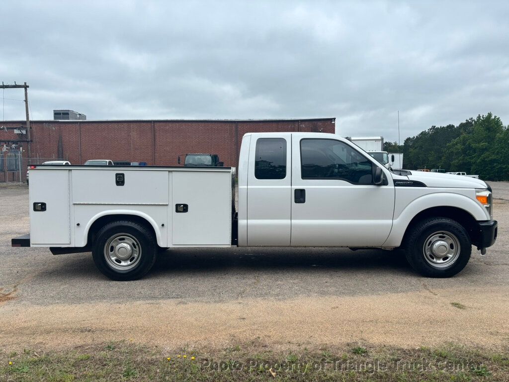2016 Ford F250HD JUST 25k MILES! 4 DOOR SC UTILITY! +SUPER CLEAN UNIT! FINANCE OR LEASE! - 23017568 - 4