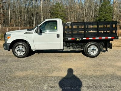 2016 Ford F250HD STAKE BODY JUST 26k MILES! - 1FDBF2A6XGED31330