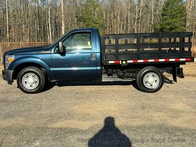 2016 Ford F250HD STAKE BODY JUST 28k MILES! - 1FDBF2A63GED02767