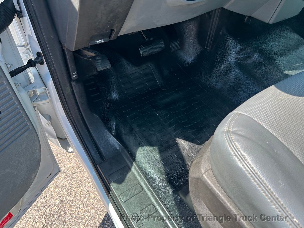 2016 Ford F250HD UTILITY BODY JUS 71k MILES! ONE OWNER! ++HITCH RECEIVER! FINANCE OR LEASE! 100 PICTURES! - 22864582 - 10