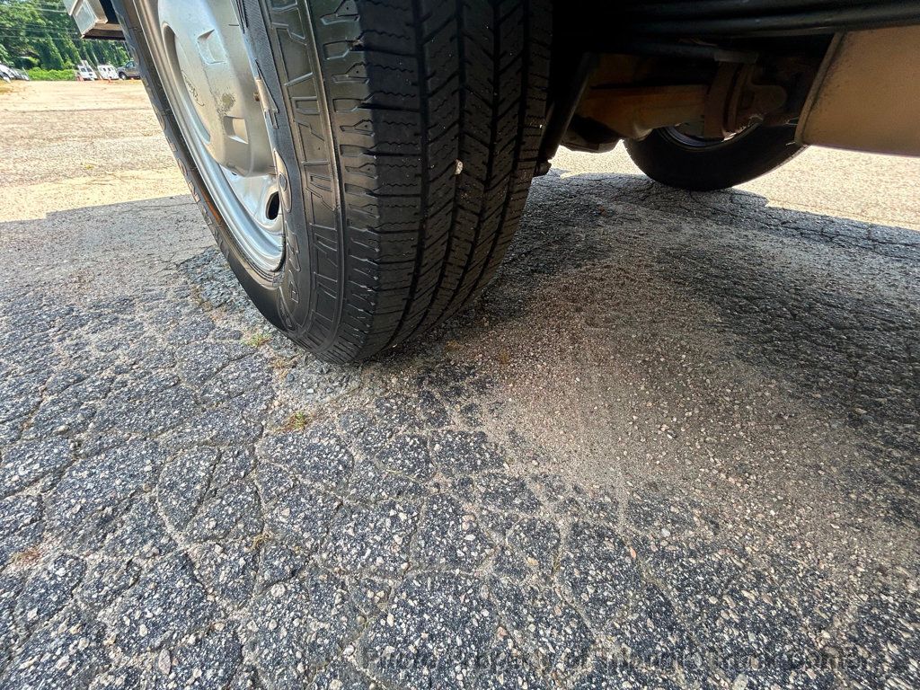 2016 Ford F250HD UTILITY BODY JUS 71k MILES! ONE OWNER! ++HITCH RECEIVER! FINANCE OR LEASE! 100 PICTURES! - 22864582 - 33