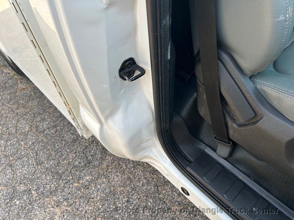 2016 Ford F250HD UTILITY BODY JUS 71k MILES! ONE OWNER! ++HITCH RECEIVER! FINANCE OR LEASE! 100 PICTURES! - 22864582 - 38