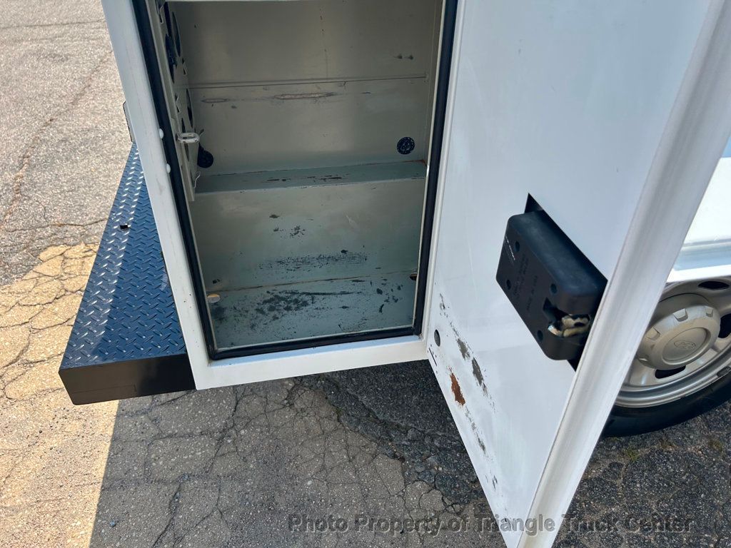 2016 Ford F250HD UTILITY BODY JUS 71k MILES! ONE OWNER! ++HITCH RECEIVER! FINANCE OR LEASE! 100 PICTURES! - 22864582 - 46