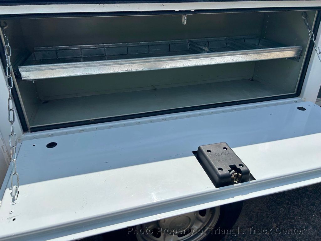 2016 Ford F250HD UTILITY BODY JUS 71k MILES! ONE OWNER! ++HITCH RECEIVER! FINANCE OR LEASE! 100 PICTURES! - 22864582 - 47