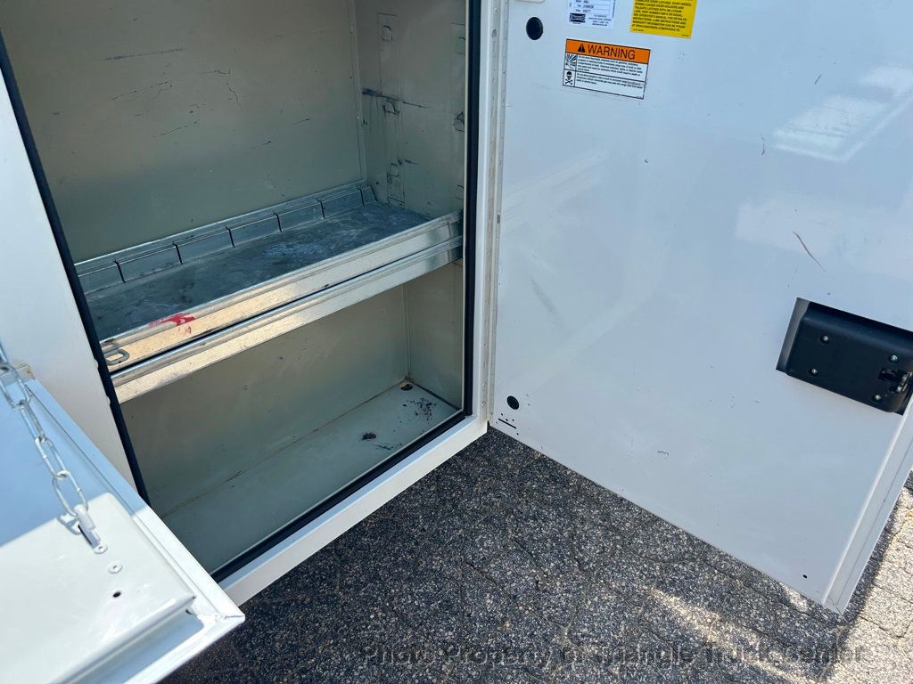 2016 Ford F250HD UTILITY BODY JUS 71k MILES! ONE OWNER! ++HITCH RECEIVER! FINANCE OR LEASE! 100 PICTURES! - 22864582 - 48