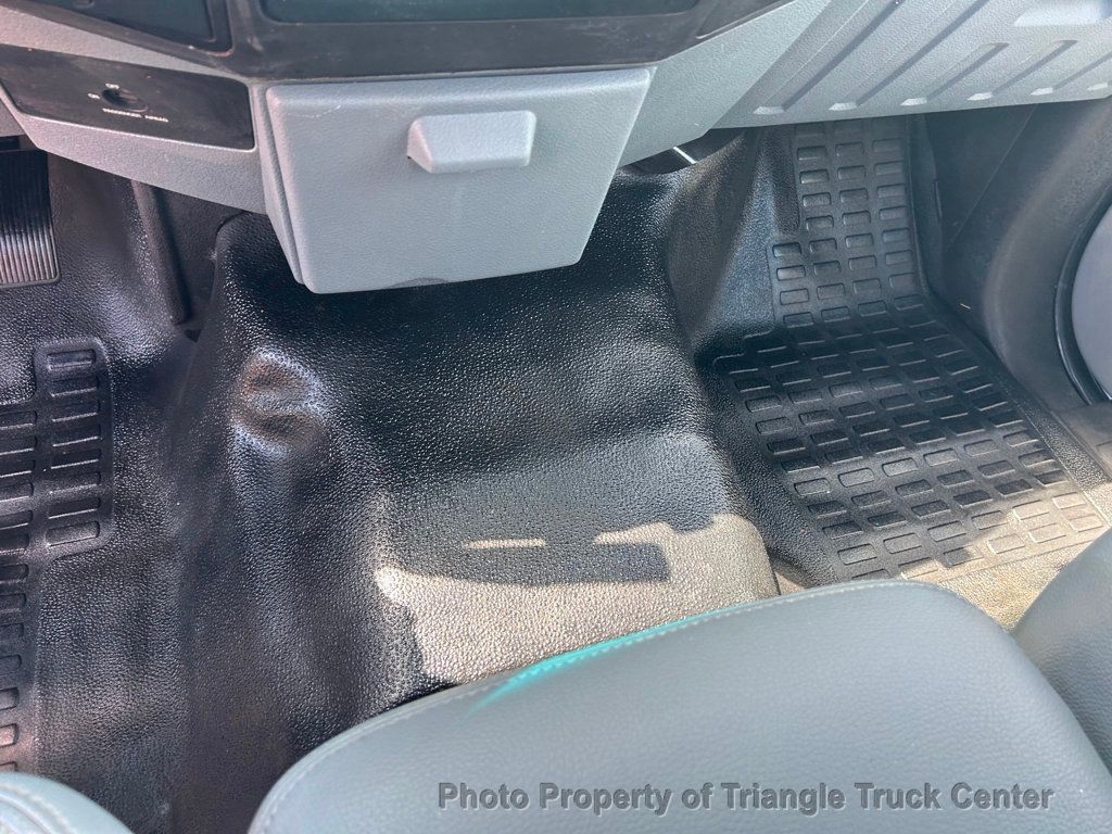 2016 Ford F250HD UTILITY BODY JUS 71k MILES! ONE OWNER! ++HITCH RECEIVER! FINANCE OR LEASE! 100 PICTURES! - 22864582 - 76