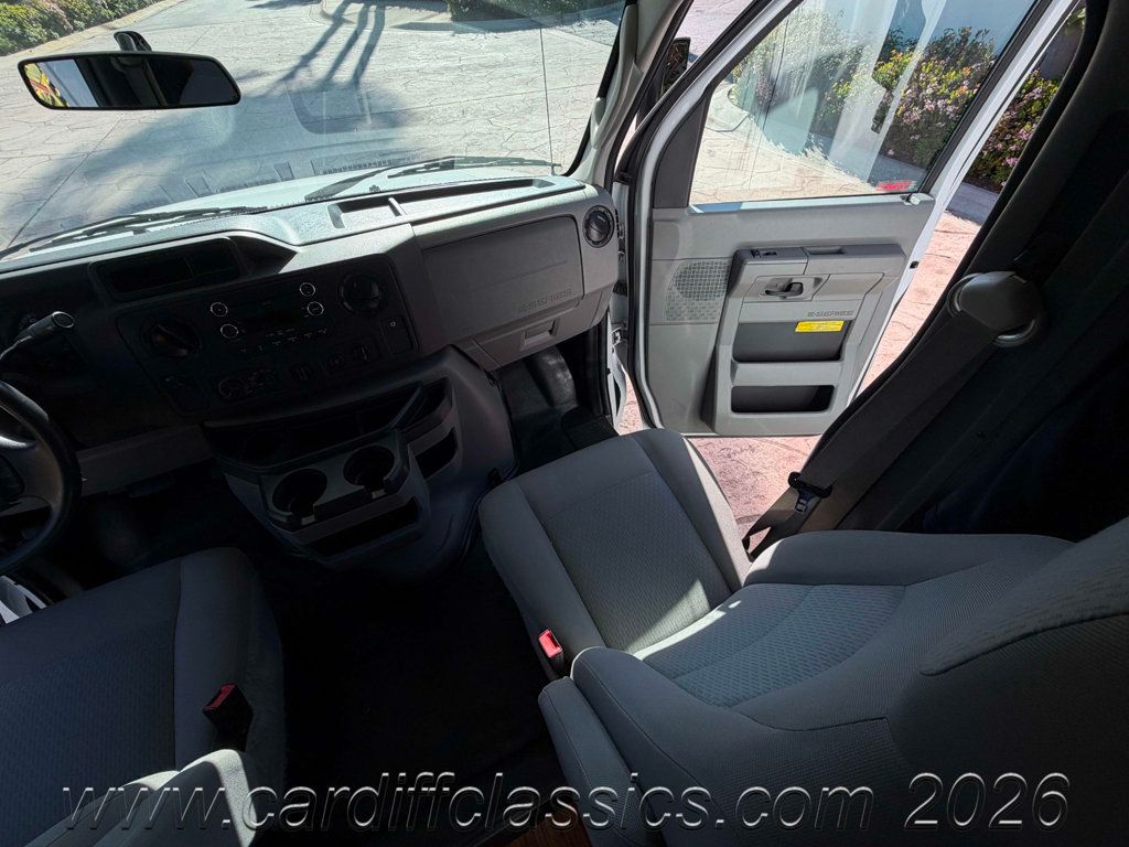 2016 Ford F350 SD Cutaway  - 23003395 - 41