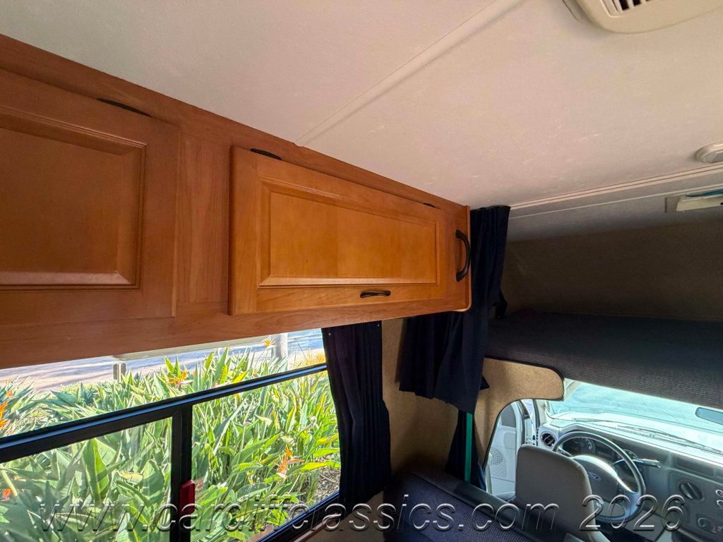 2016 Ford F350 SD Cutaway  - 23003395 - 46