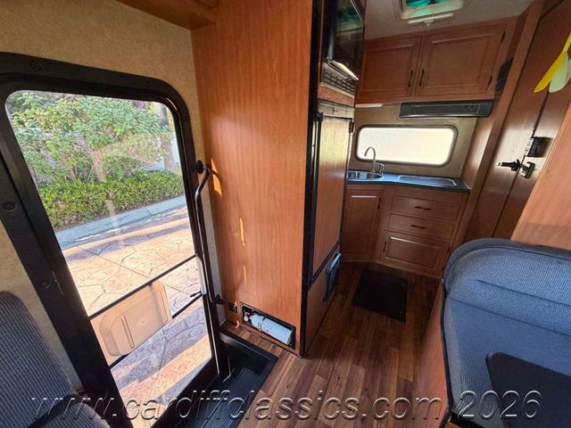 2016 Ford F350 SD Cutaway  - 23003395 - 52