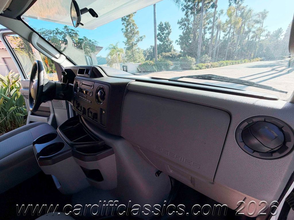 2016 Ford F350 SD Cutaway  - 23003395 - 88