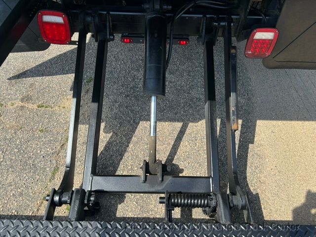 2016 Ford F350HD 12+ FOOT JUST 17k MILES! LIFT GATE  - 22989182 - 13