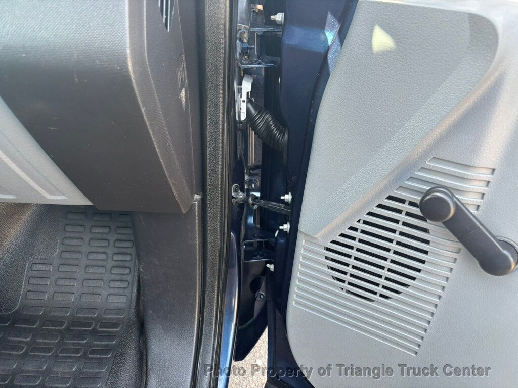 2016 Ford F350HD 12+ FT STAKE LIFT GATE JUST 19k MILES! LIMITED SLIP AXLE! HEAVY SPEC 14,000 GVW - 22989180 - 37