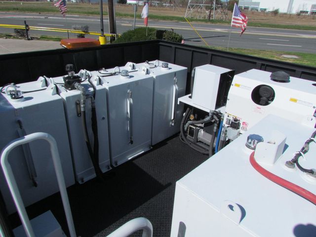 2016 Ford F550 Mechanics Lube Service Truck 4x4 - 22358968 - 7