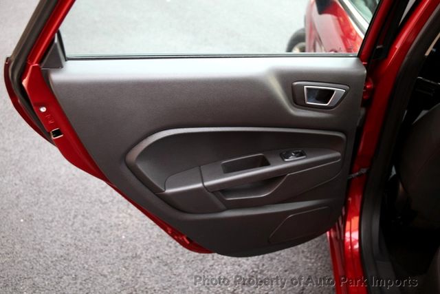2016 Ford Fiesta 4dr Sedan SE - 22994109 - 33