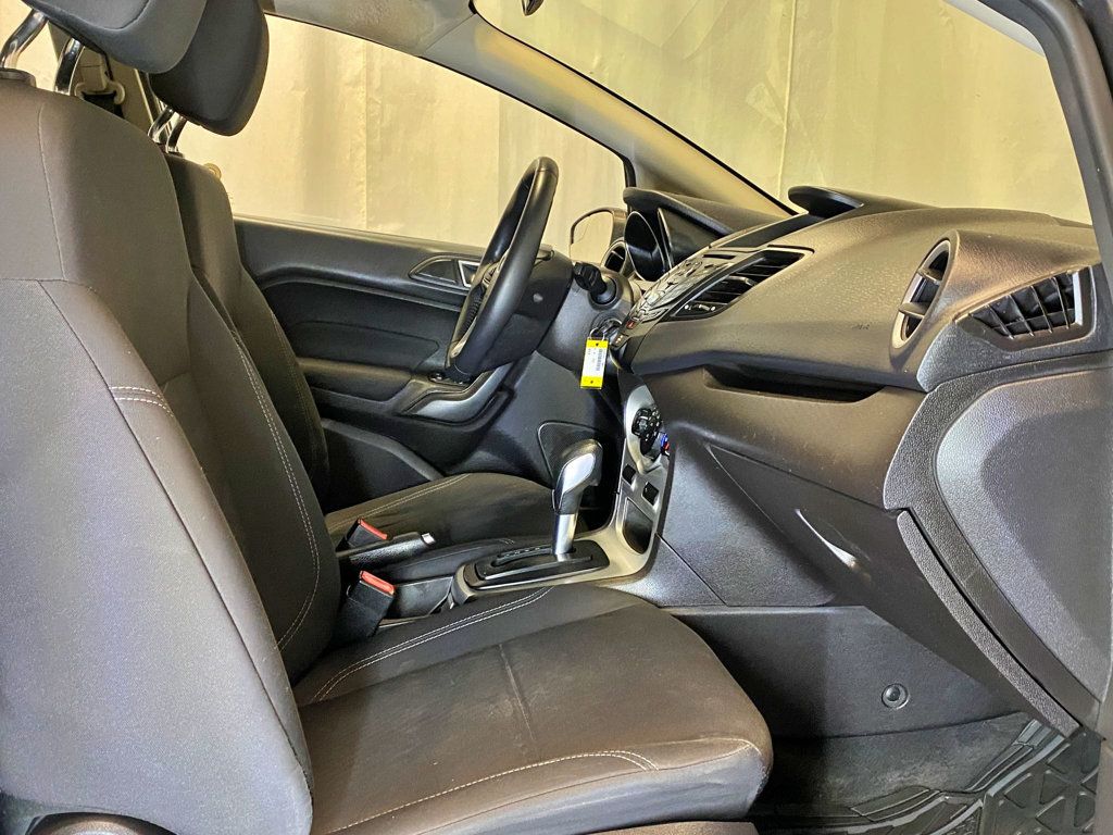 2016 Ford Fiesta 5dr Hatchback SE - 23001299 - 35