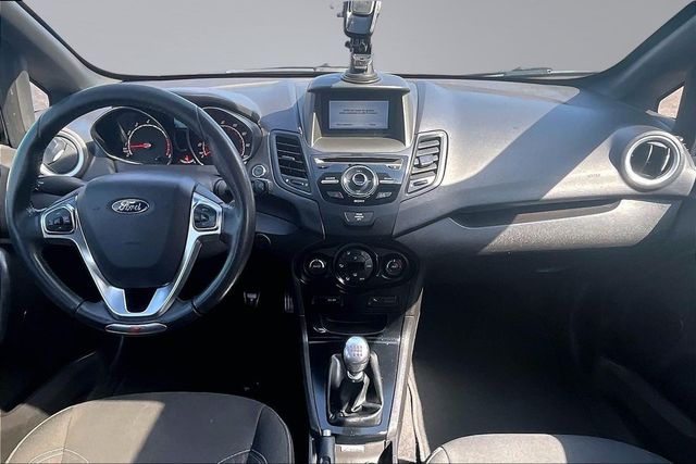 2016 Ford Fiesta 5dr Hatchback ST - 22994360 - 19