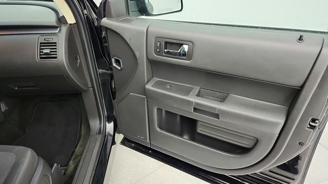 2016 Ford Flex 4dr SE - 22950709 - 26