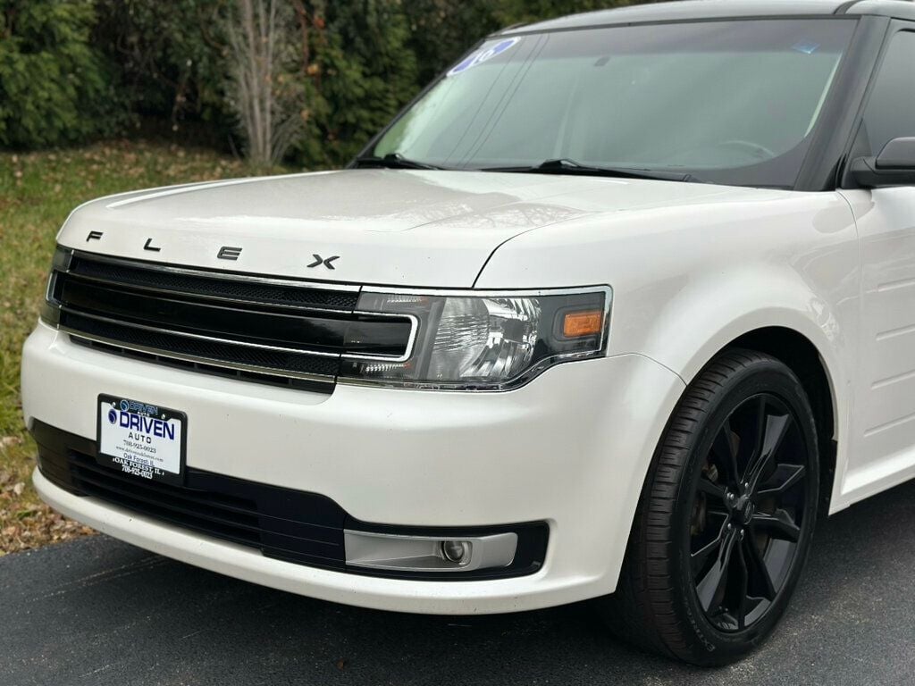2016 Ford Flex SEL photo 2