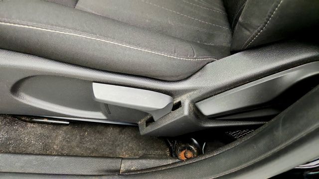 2016 Ford Focus 4dr Sedan S - 23047029 - 10