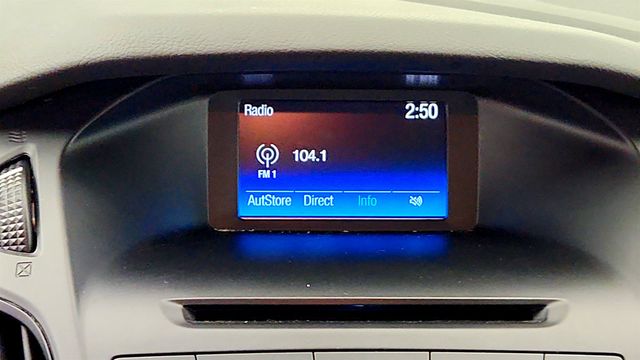 2016 Ford Focus 4dr Sedan S - 23047029 - 17