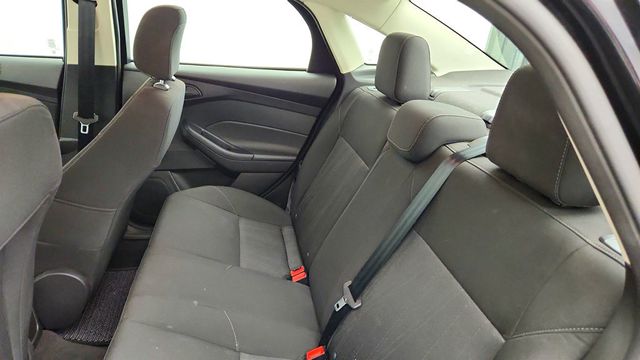 2016 Ford Focus 4dr Sedan S - 23047029 - 19
