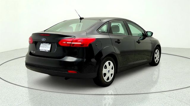2016 Ford Focus 4dr Sedan S - 23047029 - 4