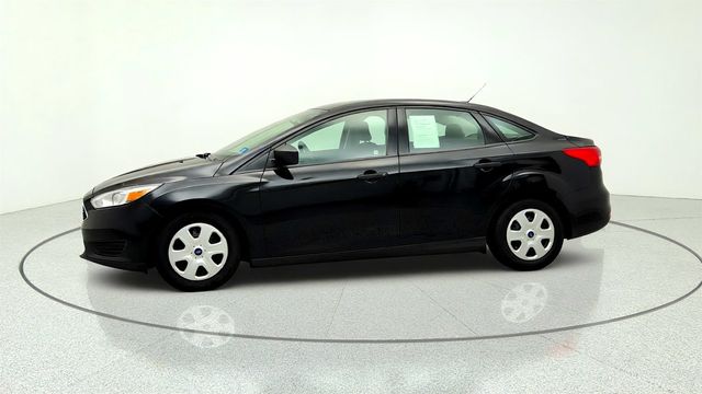 2016 Ford Focus 4dr Sedan S - 23047029 - 7