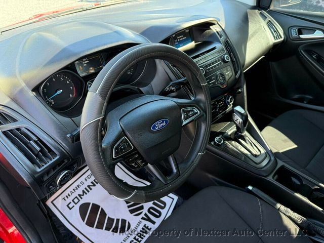 2016 Ford Focus 4dr Sedan SE - 22937786 - 11