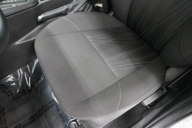 2016 Ford Focus 4dr Sedan SE - 23023633 - 9