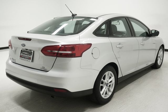 2016 Ford Focus 4dr Sedan SE - 23023633 - 1