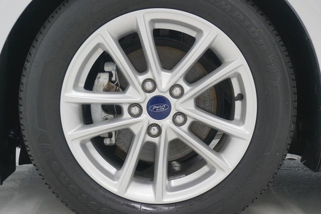2016 Ford Focus 4dr Sedan SE - 23023633 - 20