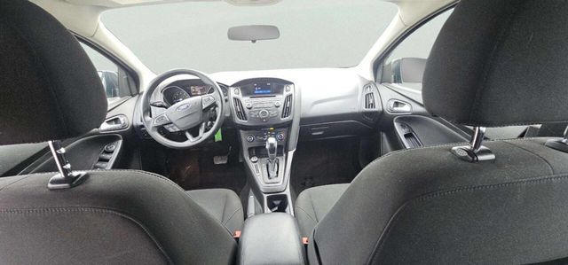 2016 Ford Focus 4dr Sedan SE - 22983750 - 7