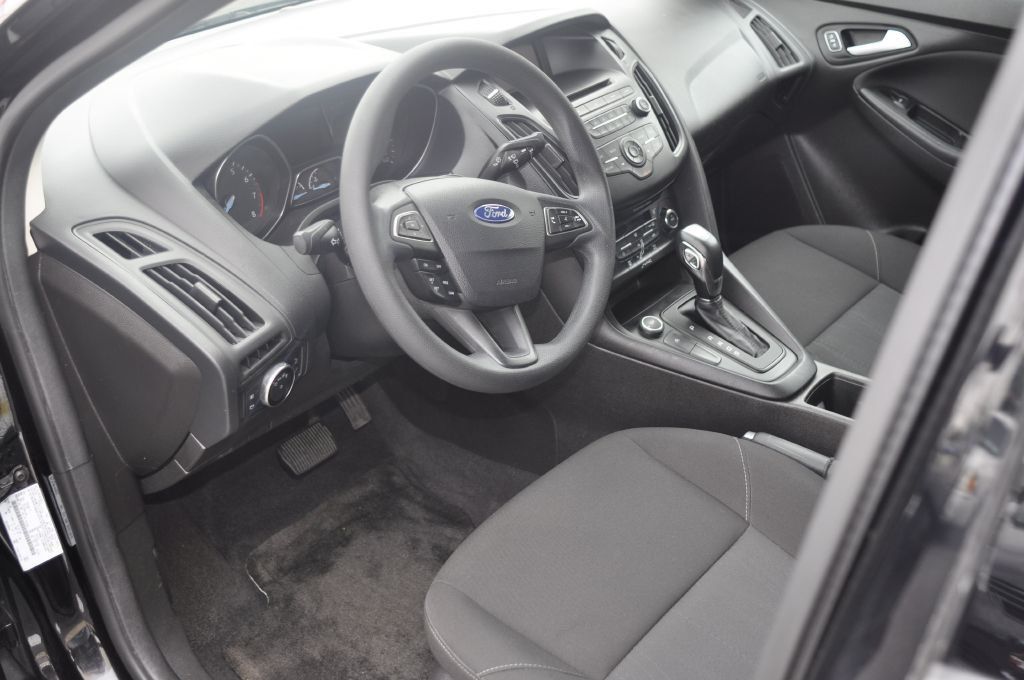 2016 Ford Focus 4dr Sedan SE - 20815279 - 12