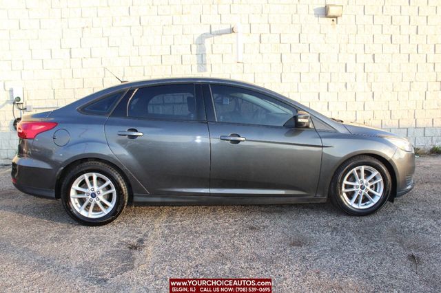 2016 Ford Focus 4dr Sedan SE - 22673884 - 5