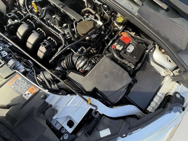 2016 Ford Focus 4dr Sedan SE - 22983765 - 26