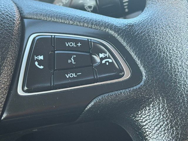 2016 Ford Focus 4dr Sedan SE - 22983765 - 30