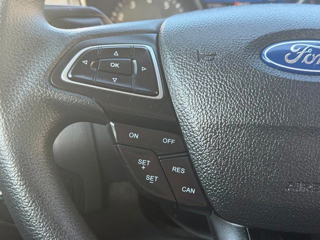 2016 Ford Focus 4dr Sedan SE - 22983765 - 31