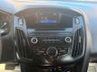 2016 Ford Focus 4dr Sedan SE - 22983765 - 35