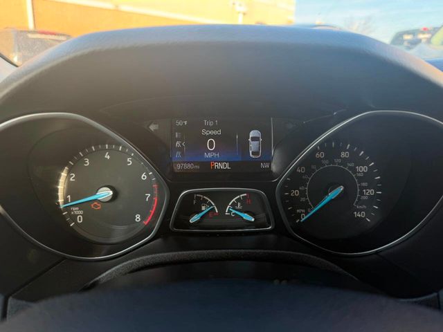 2016 Ford Focus 4dr Sedan SE - 22983765 - 42