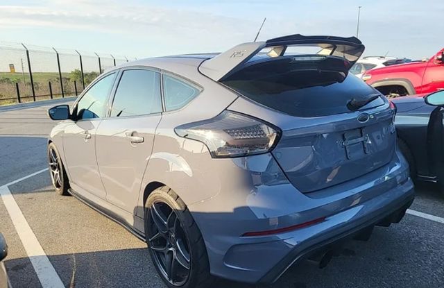 2016 Ford Focus 5dr Hatchback RS - 23026464 - 1